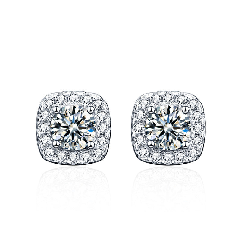 Classic Four Claw Moissanite Stud Simple And Stylish Sterling Silver GoldPlated Earrings