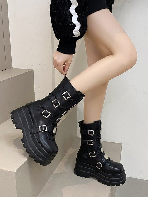 Dark Rock-style Platform With A Chunky Sole Womens Punk-inspired Dr Martens-style Boots